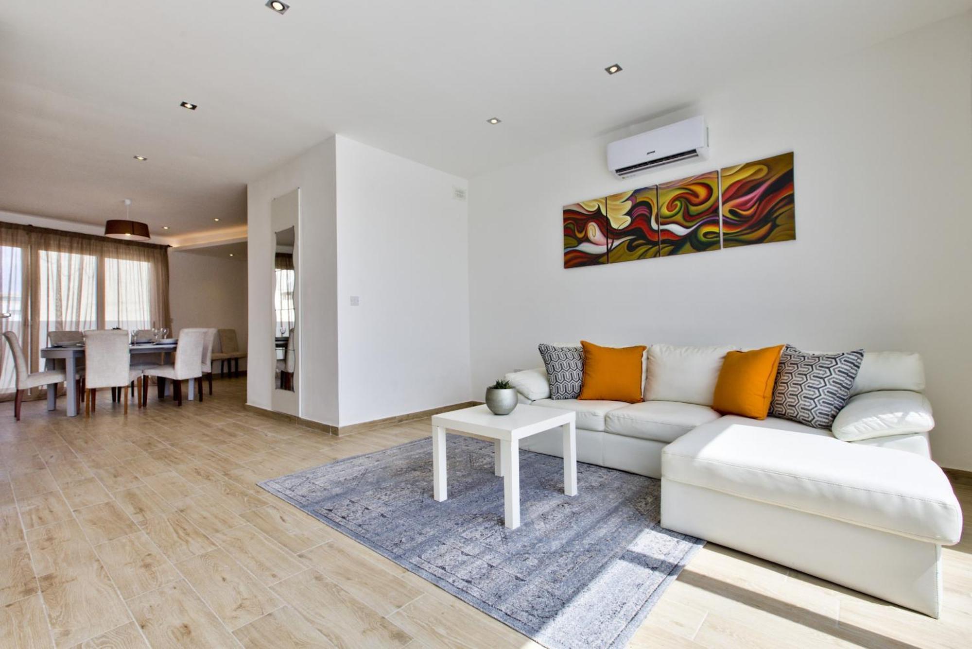 Bastions Seaview Apartments And Duplex Penthouse In Sliema By Shortletsmalta Exterior foto
